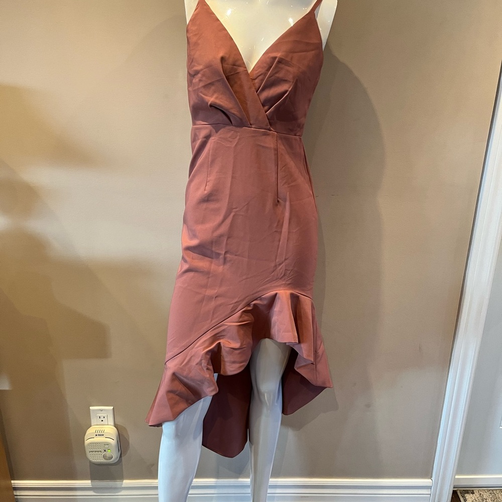 Elegant Mauve Ruffle Hem Dress